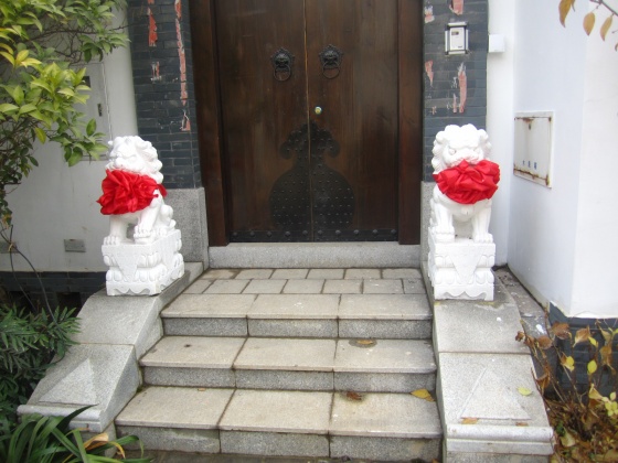 ��h�h����{��