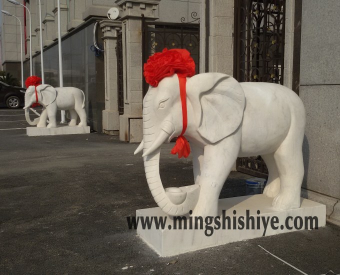 ��h�h����{�ӏS��