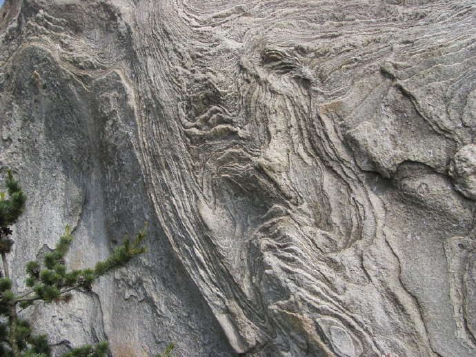 ��h̩ɽʯ����