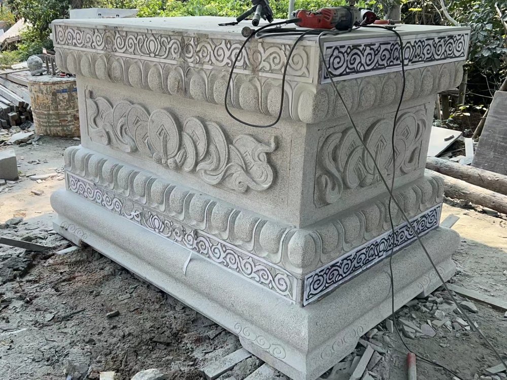 ��ʩʯ��{��